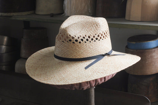 Outback Western w/Ventilated Crown
